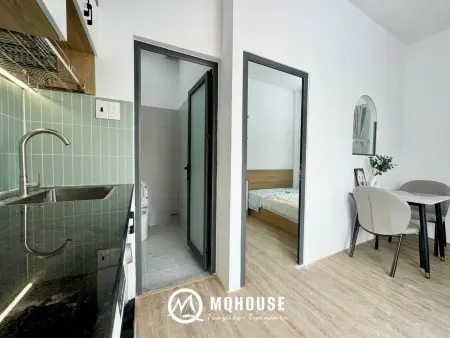 Cho Thuê Căn Hộ 1 Phòng Ngủ Siêu Rộng – Ban Công Thoáng, Full Nội Thất, Máy Giặt Riêng – Gần Hồ Kỳ H