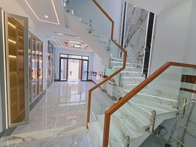 6064619 ảnh đại diện 1