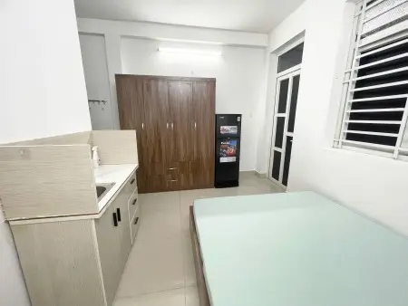 Phòng Như Hình Ban Công 3Tr8 - 4Tr2 Âu Cơ Lũy Bán Bích