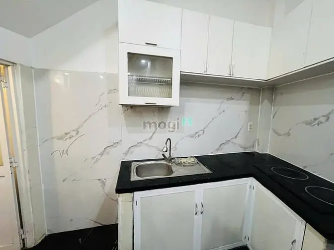 Bán Nhà Nguyễn Xí- Hẻm Ô Tô- Full Nội Thất- Dòng Tiền Ổn Định- Giá Nhỉ