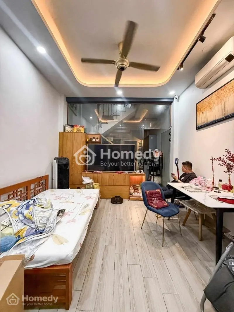 6064661 ảnh đại diện 1