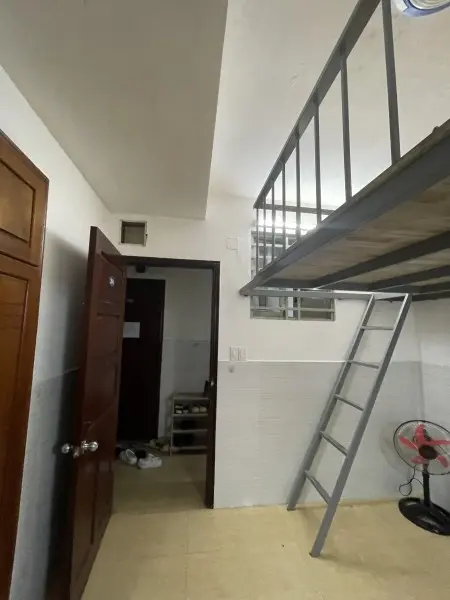Phòng Gác Rộng Đẹp - Full Nội Thất - Gần Ngay Mặt Đường Dương Quảng Hàm