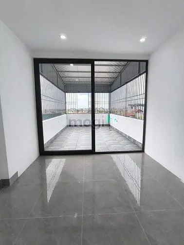 🎋 Cạnh Chợ 230_Sài Đồng- 7 Tầng Thang Máy-Ngõ Thông Thằng Tắp- Thoáng