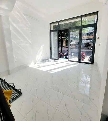 Góc 3/2 - 223 Tôn Thất Hiệp Q11, (4X14M 3L St 7Pn, 4Wc)