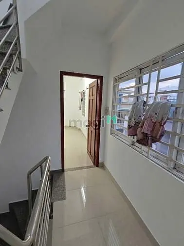 Căn Góc Trống, (3X10M 2L St), 124/4A Lê Thị Bạch Cát Q11