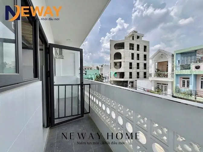 Duplex Ban Công - Gần Công Viên Làng Hoa - Giá Siêu Rẻ