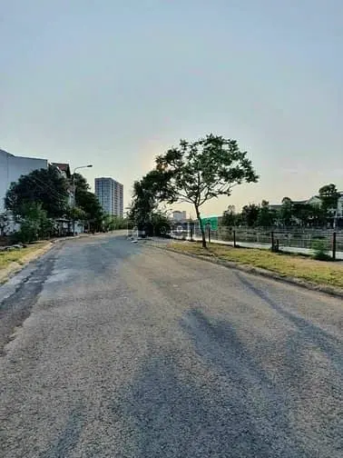 Bán Nền Biệt Thự Kdc 10 Mẫu View Sông Dt 181 Giá 23 Tỷ, Sổ Hồng Ạ