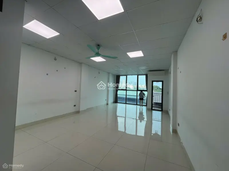 Cho Thuên Văn Phòng 50 M2/Tầng Tại Nguyễn Xiển, Sàn Như Ảnh