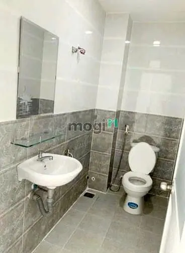 Nhà Trống, (4X14M 2L St 4Pn, 5Wc), 5/3A Phú Thọ Q11