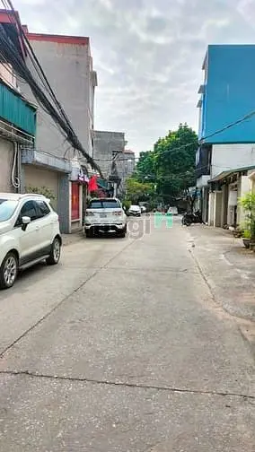 Ngọc Trì_Thạch Bàn-Ngõ To Thông-3 Tầng Bt * 139M- Gần Chợ -Phố Ẩm Thực