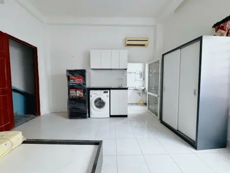 Studio Cửa Sổ Trời Lớn - Máy Giặt Riêng, Full Tiện Nghi Ngay Ngô Tất Tố