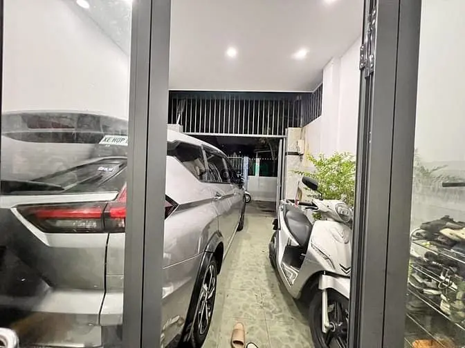 Bán Nhà Mới - Đường Số 11 - Linh Xuân - Thủ Đức - Xe Tải Ngủ Trong Nhà