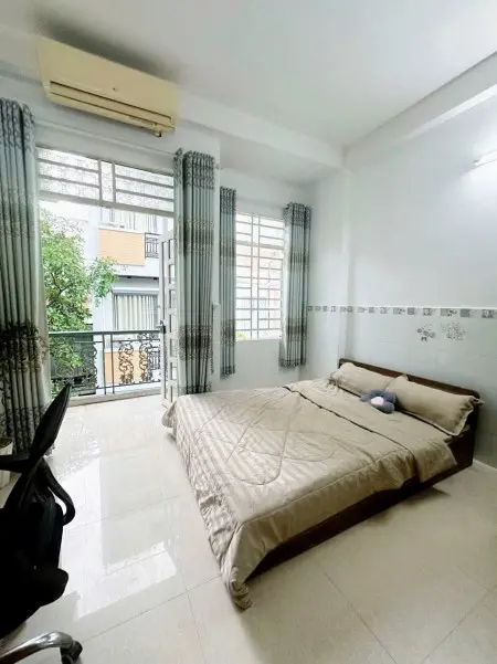 Studio Ban Công Rộng 30M2, Full Nội Thất - Đ.thống Nhất