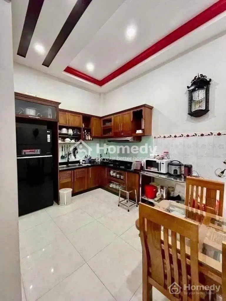 Bán Nhà 1 Trệt 1 Lầu Kinh Doanh Buôn Bán Ở Chợ Bình Chánh Giá 1Tỷ2 ( Bao Sang Tên )