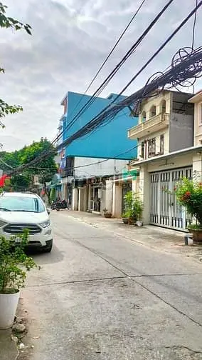 Ngọc Trì_Thạch Bàn-Ngõ To Thông-3 Tầng Bt * 139M- Gần Chợ -Phố Ẩm Thực