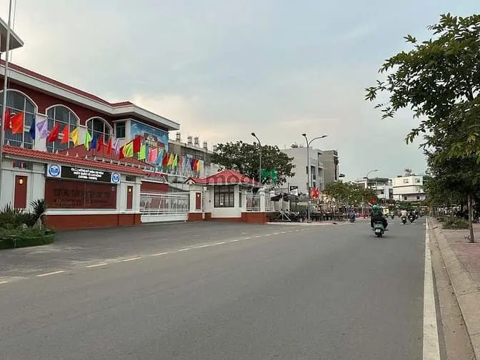 Gấp Nhà Đẹp Hẻm 616 Lê Đức Thọ Rộng 10M 220M2 Khu Osimi Có Gara 22.3Tỷ