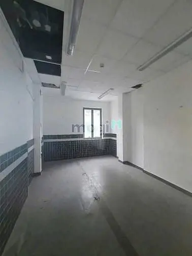 Nhà Hàng 560M2 Ngay Chân Bitexco 68 Tầng, Q1. Kc: Trệt 3 Lầu. Gía: 125