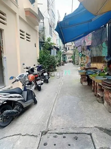 Nhà Trống, (5X8M), 392/20 Cao Thắng P12 Q10