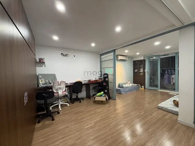 Hẻm Xe Tải Gần Đầm Sen Nhà Đẹp 99M2 Chỉ 11.4 Tỷ Thương Lượng