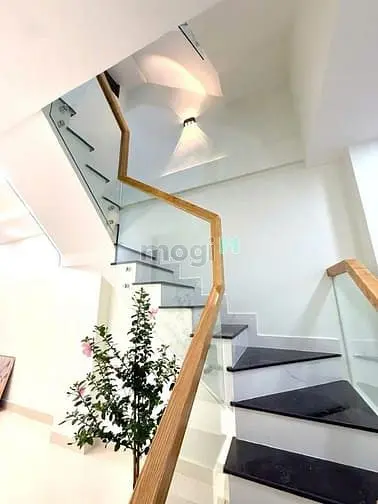 Bán Nhà Bình Thạnh-F19- Sát Bên Quận 1-Giá 7,5 Tỷ