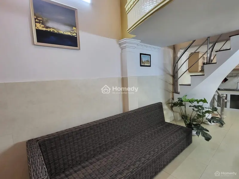 Bán Căn Nhà Hiếm Có Tại Quận 4 - Mất 1 Phút Qua Quận 1 - Vị Trí Vàng, Tiện Ích Đỉnh Cao!