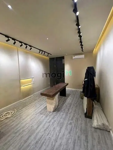 6065091 ảnh đại diện 1