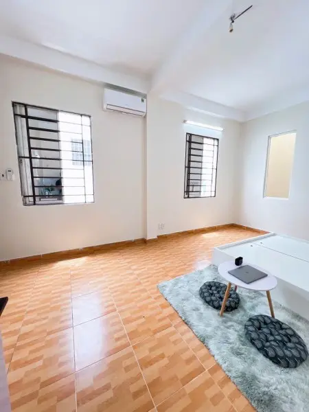 Phòng Siêu Rộng Cửa Sổ Trời - Gần Emart Phan Huy Ích