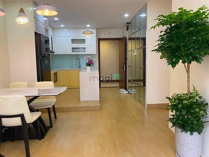 Bán Chung Cư The Gold View - 80M2 2Pn2Wc - Giá 6,9 ( Bao Hết )