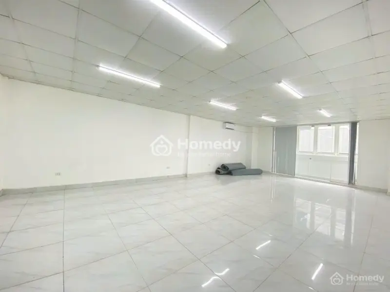 Cho Thuê Văn Phòng Nguyễn Xiển, Diện Tích 70 M2, Điều Hoà Đầy Đủ, Vị Trí Gần Ngã Tư Nguyễn Trãi