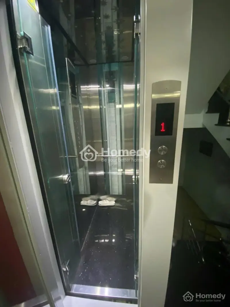 📍 Mt Nguyễn Minh Hoàng, K300, Tân Bình, 4.95M Nở Hậu Đẹp 5M, Nhà Hầm, 5 Tấm , Thang Máy - 28 Tỷ Tl