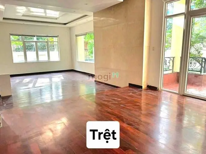 Biệt Thự Mở Cafe 1000M2 Thảo Điền, Q2. Dt: 27X35M, Kc: Hầm Trệt 2 Lầu