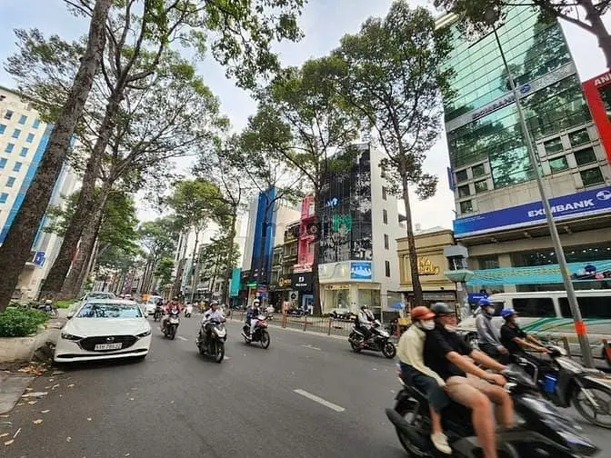 Spa Góc 2Mt 63 Đường 3/2, Q10. Dt: 8,2X13M. Kc: Hầm 6 Tầng Tm