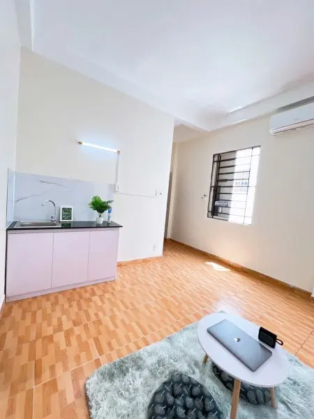 Phòng Siêu Rộng Cửa Sổ Trời - Gần Emart Phan Huy Ích