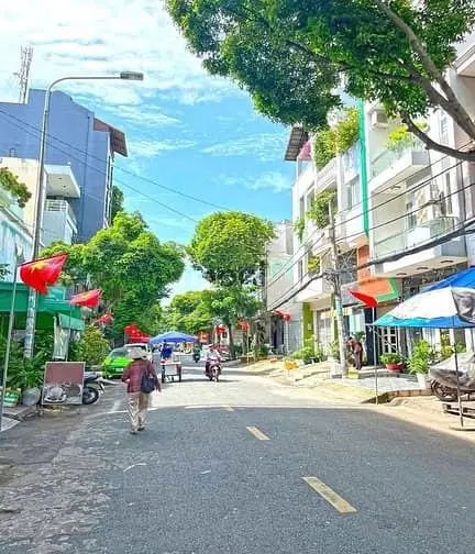 Xuất Cảnh Bán Biệt Thự 4 Lầu 2 Mặt Tiền Đường Số Chợ Tân Quy, Quận 7