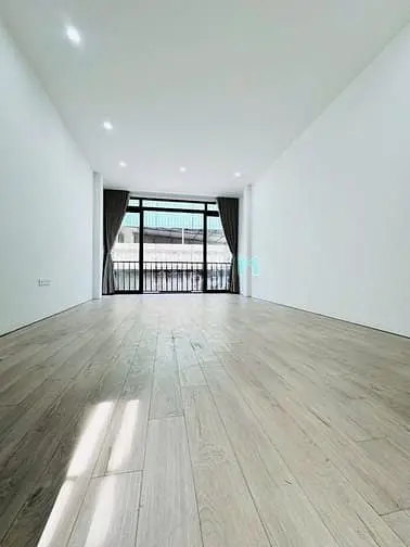 Gấp Bán Nhà Ngõ Ngọc Thuỵ, Giá 7.98 Tỷ, 35M2X5T, Ảnh Thật