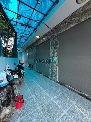 Hiếm ! Phân Lô 6 Tầng Thang Máy Bùi Xương Trạch Ngõ Nông Gần Phố 8,9Tỷ