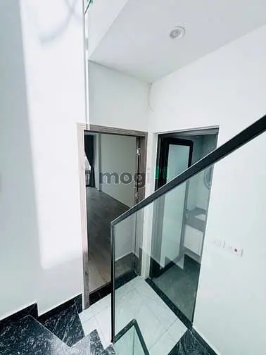 Gấp Bán Nhà Ngõ Ngọc Thuỵ, Giá 7.98 Tỷ, 35M2X5T, Ảnh Thật