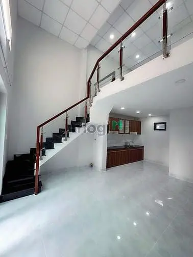 Bán Gấp Nhà Quận 2-2 Tầng- Mới Đẹp-Hẻm Rộng-Sổ Hồng Riêng Sang Tên Nga