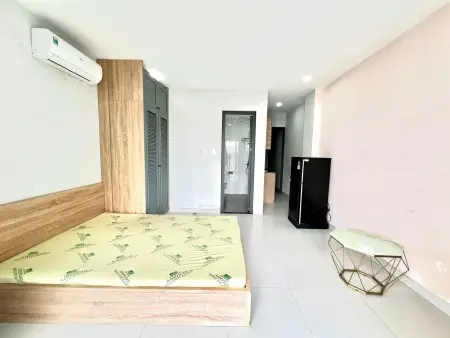 Căn Hộ Full Nội Thất 35M2 Ban Công Thoáng Sáng Ở Ung Văn Khiêm - Quận Bình Thạnh Gần Q1,Q3