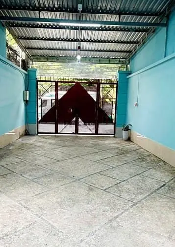 Mt Cư Xá Lữ Gia Q11, (5.4X28.5M 3 Lầu 7 Phòng Lớn), Sân Để Xe