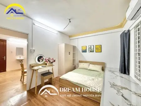 Tách Bếp Full Cửa Sổ,Mặt Tiền Ngay Luỹ Bán Bích Và Trịnh Đình Trọng