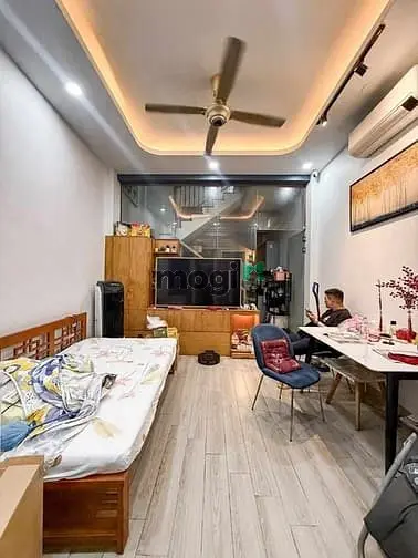 Bán Nhà 4 Tầng - 40M2 - Gần Chợ Nguyễn Đình Chiểu-P4-Phú Nhuận