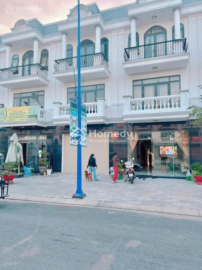 Nhà Phố 1 Trệt 2 Lầu Ngay Khu Nhà Ở Chuyên Gia Tại Trung Tâm Bàu Bàng