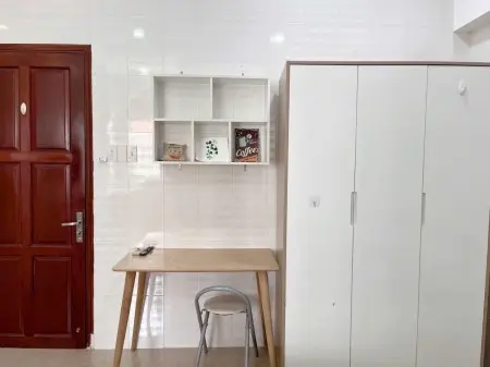 Căn Hộ Studio – Đường Cửu Long, Quận Tân Bình | Full Nội Thất, Cửa Sổ Thoáng, Gần Sân Bay – Giá Tốt
