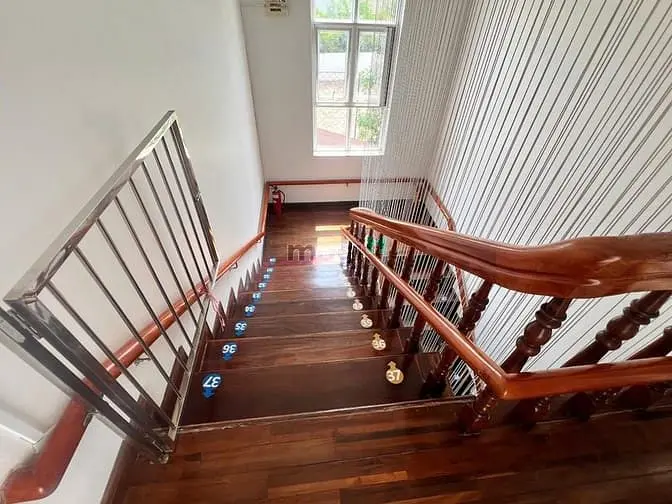 Cho Thuê Biệt Thự Gần 900M2, Trần Văn Sắc - 1 Trệt 2 Lầu. Giá 160Tr/Th