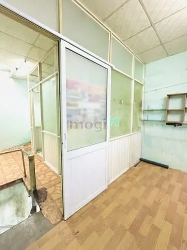 Bán Nhà Cũ Đường Lê Đại Hành Q.11 - 22M2 Đất - 3,55M X 6M - 2,95 Tỷ