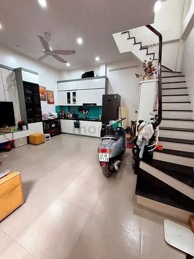 Bán Nhà Phố Bùi Xương Trạch 30M2 , 3 Tầng , Mt 5,3M Giá 6,9 Tỷ