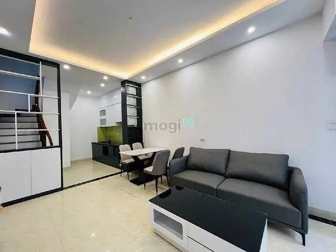 Nhà Mới Lô Góc Bùi Xương Trạch - 5 Tầng 31M2 , Mt 3,5M , 8,3 Tỷ