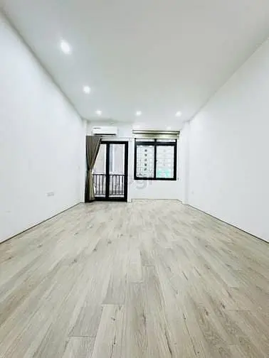 Gấp Bán Nhà Ngõ Ngọc Thuỵ, Giá 7.98 Tỷ, 35M2X5T, Ảnh Thật