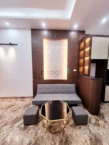 Bán Nhà Dân Xây Trường Chinh 5 Tầng 30M2 , Mt 3.3M Giá 7,6 Tỷ